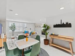 Bright Garden Level DC 1BR Condo| King Bed + W/D - Image 3