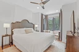 Capitol View 3BR Rowhouse | Convention Center Shaw - Image 4