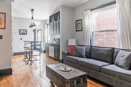 Industrial Loft Offers Historic Feel Near Conv Ctr - Image 4