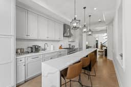 The Adams | West Elm 5BR Townhouse in Bloomingdale - Image 4