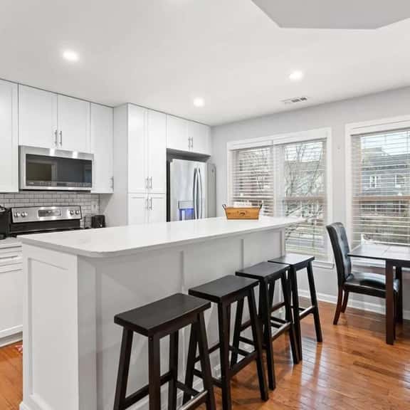 District Townhome | Two Free Parkings | Howard U - Image 1