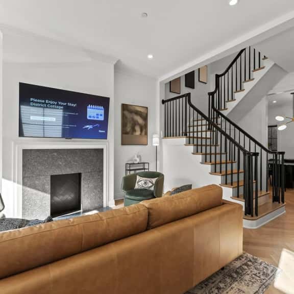 The Lincoln | 7BR Bloomingdale Rowhome | Sleeps 14 - Image 1