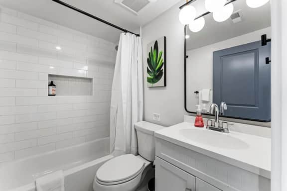 Charming Bloomingdale Retreat | 2BR Private Condo - Image 5